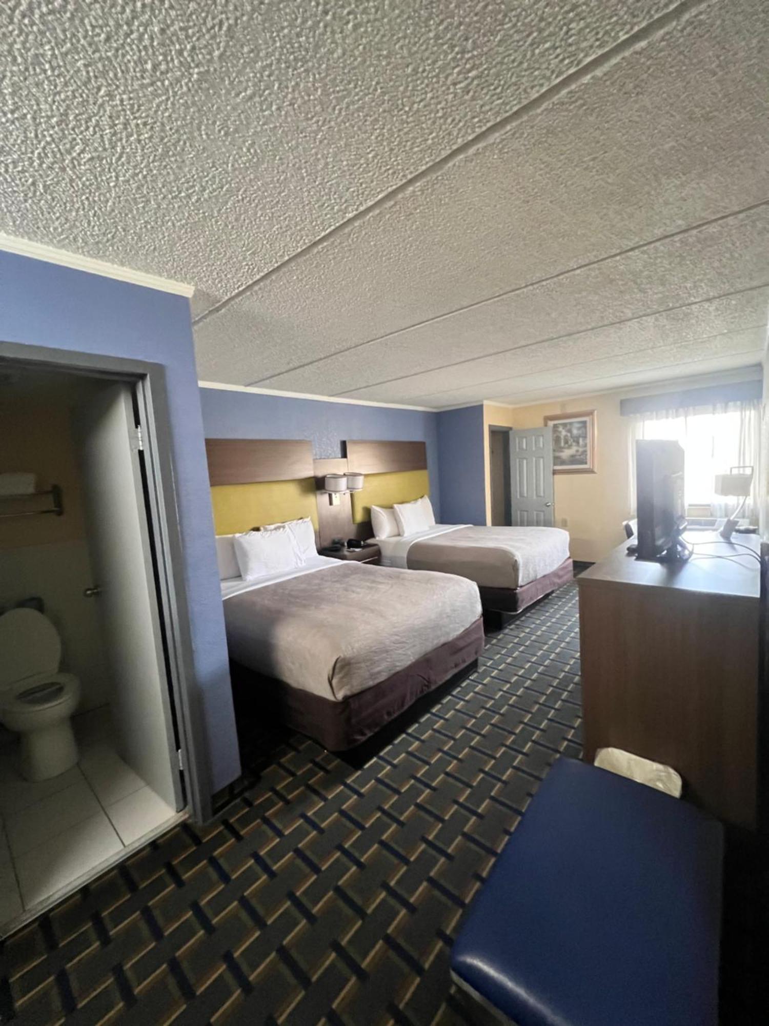 Quality Inn & Suites Near Six Flags East Атланта Экстерьер фото